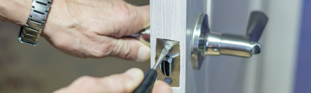 Lock Replacement, Changing and Fitting Full Width Image